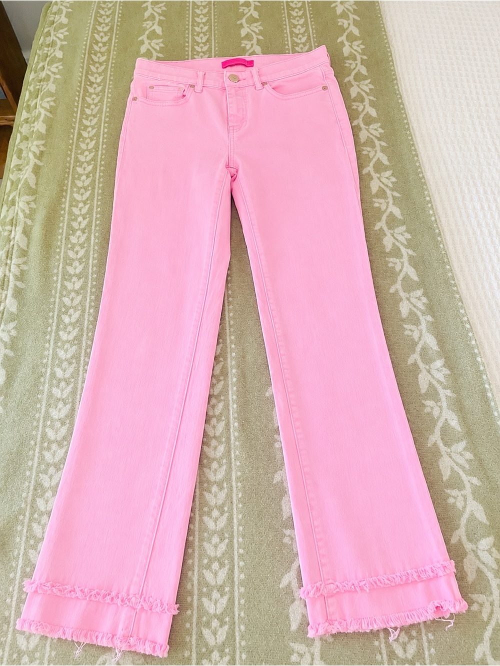 Lilly Pulitzer Pink Denim Jeans – Frayed Hem- Size 4